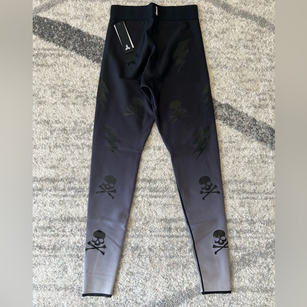 Soulcycle x Ultracor Black on Black Ombré Leggings Small NWT